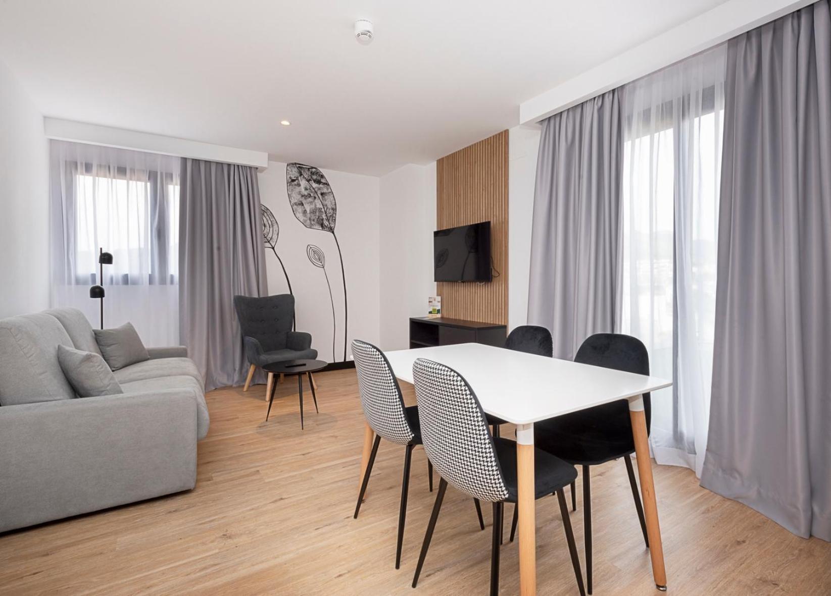 Sercotel Plana Suites Vall de Uxó Exterior foto